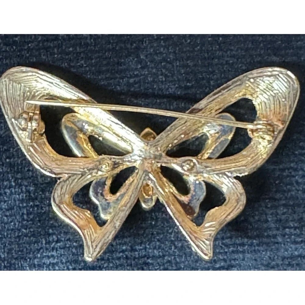 Vintage Rhinestone Butterfly Brooch‎ Gold Tone Openwork Sparkling Pin